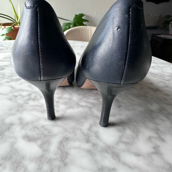 Navy Coach Bowery Pointed Heel, pump size 8.5 - Picture 6 of 10